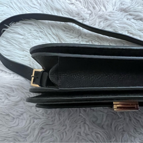 The Curated Shoulder Bag - Pebbled Leather - Picture 4 of 13